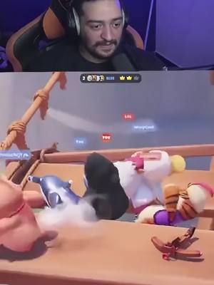 هل هناك أحد يريد اللعب معي؟