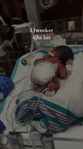 33weeker at 4lbs 1oz 16inch 🩷 