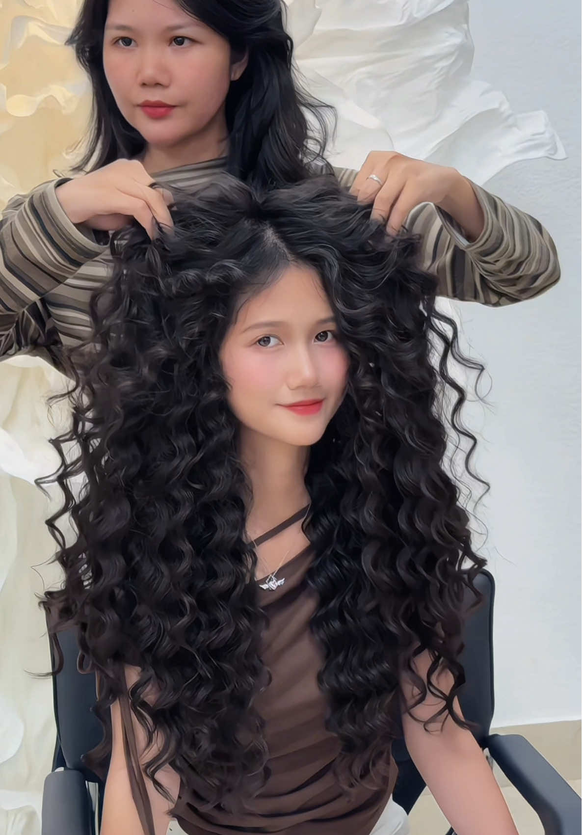 Mùa này để tóc Hippie là auto chill 🧸 #jellyperm #hippiestyle #xhtiktok #uontocdep #hottrend 