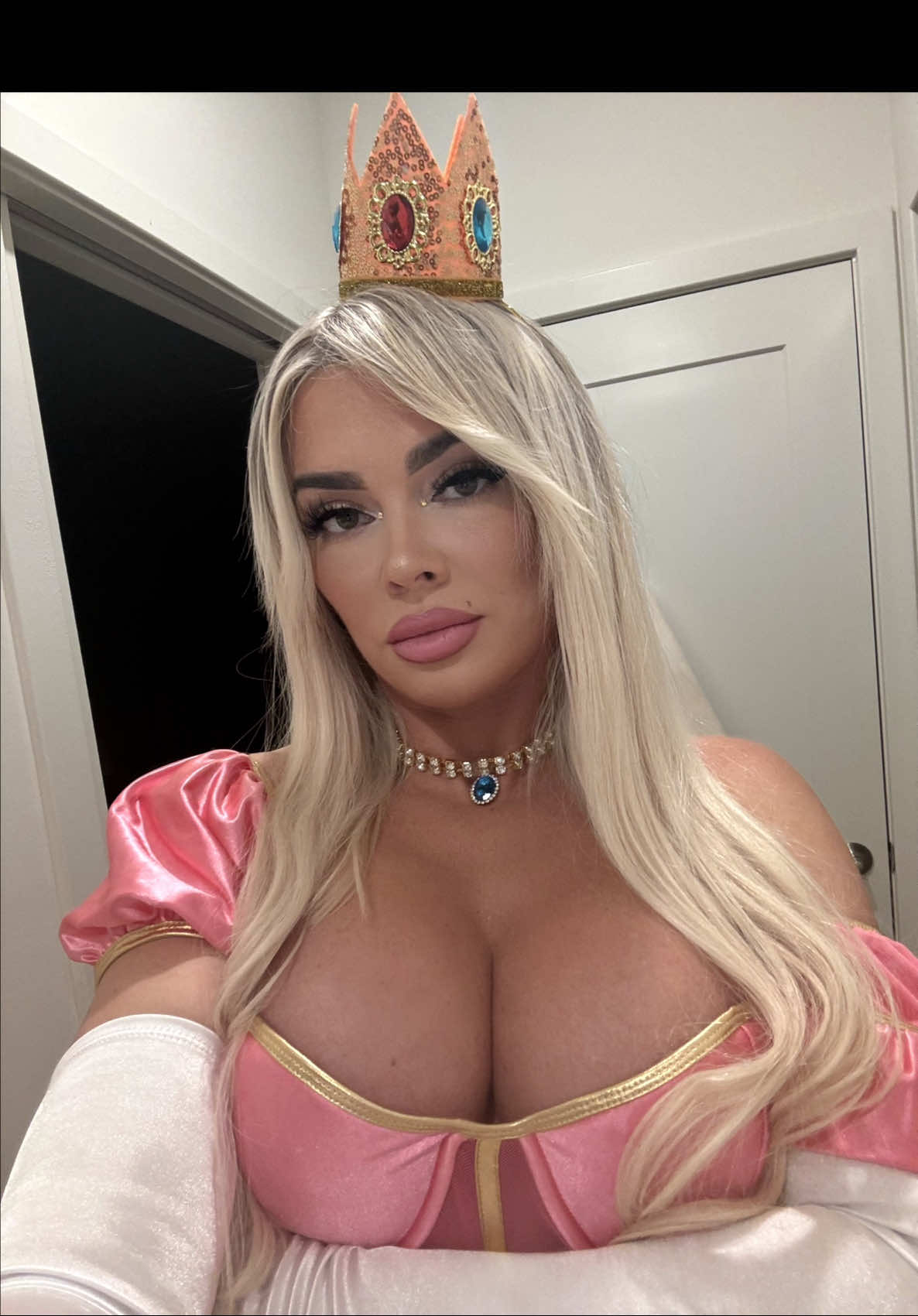 #prinesspeach #halloween #costume 