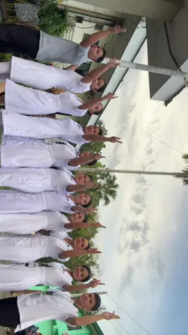 from students in white to nurses in the making 🩺 🫀 Congratulations to us! 💗 #cappingandpinning #studentnurses #RN2028 ✨