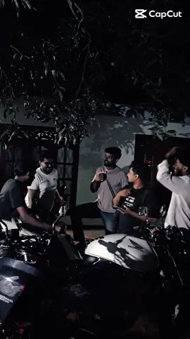 #එකට_සහොදරයො_වගේ_හිටපු_උන්_කො_අද_❤️‍🩹🫂#viral #trending 