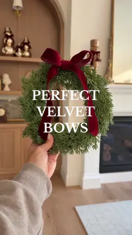 Velvet bows will always feel like holiday magic. ✨ start with your favorite velvet ribbon, fold the back piece inward, and every loop shows off that beautiful velvet side—flawless, every time. 🎀  Add a small touch of luxury to your garlands, wreaths, and stockings.🌲 Tip: Add wire to the back for easy attachment! #bowtutorial #diychristmas #cozychristmas 