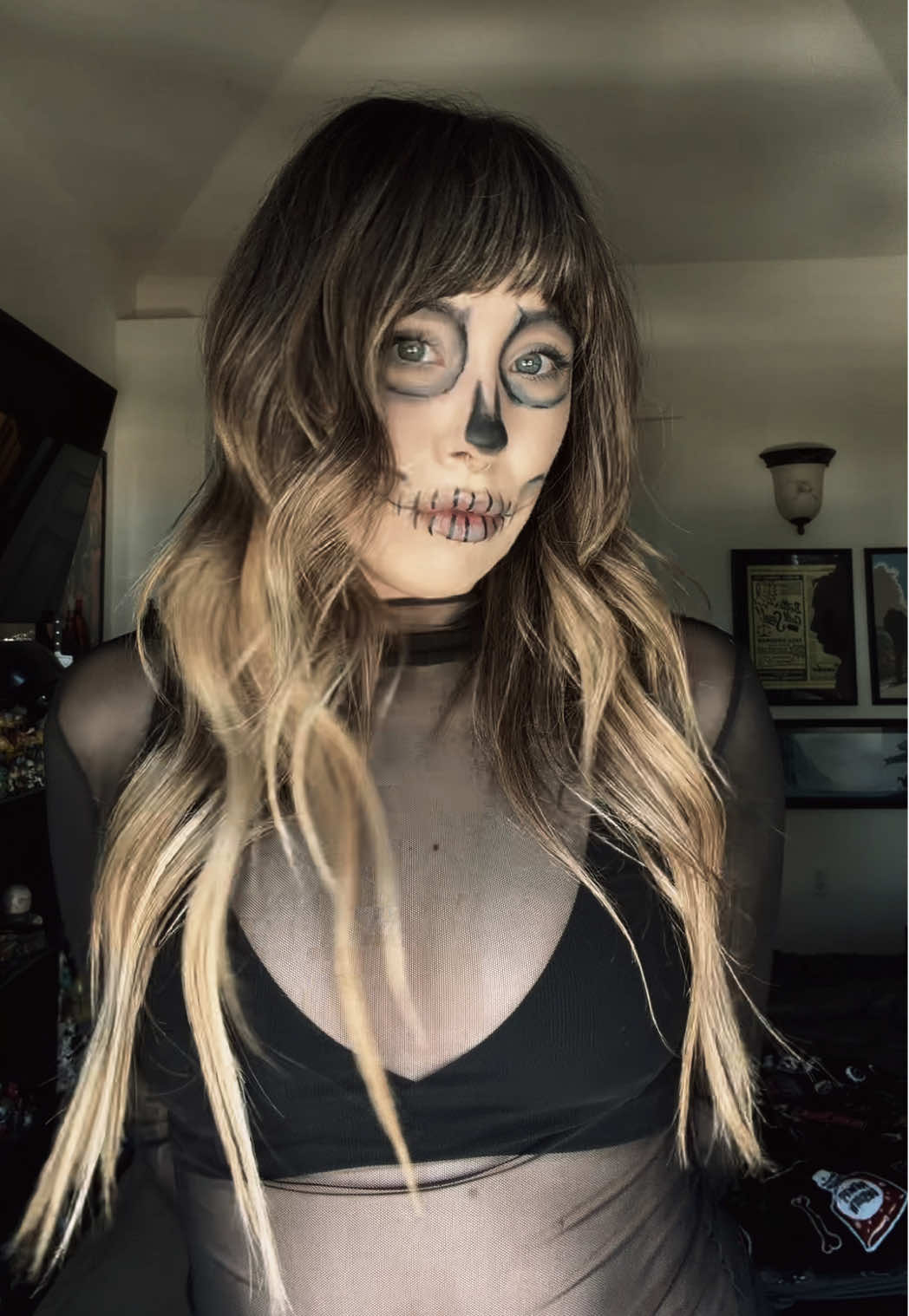 Ow my neck #halloweeneve #costumeideas #skeleton #spooky 