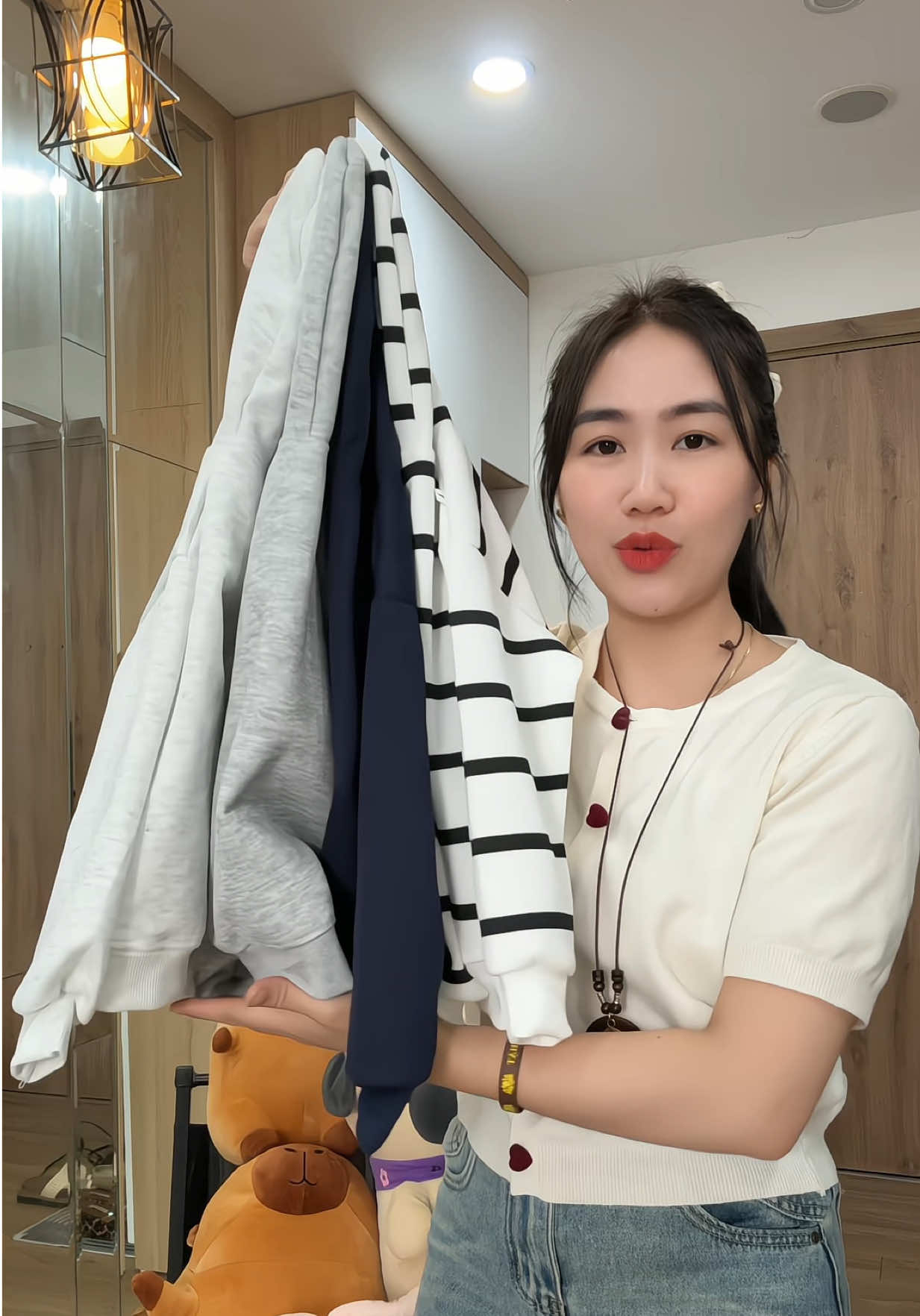 Combo 4 áo khoác nỉ xinh iu lắm các mẹ ơi #thoitrangtreem #aokhoacchobe #aonichobe #aokhoacnichobe #maym52mevoi 