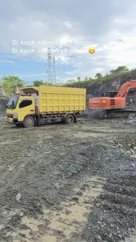#trukstory #trukkalimantan #piwpiwtrukkalimantan #fyp 