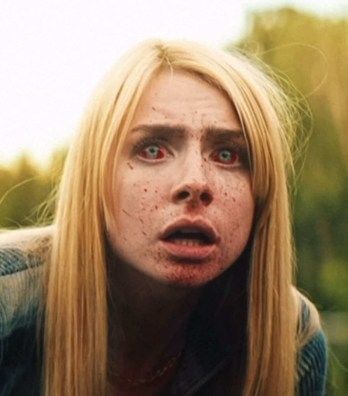 God forbid a clown needs a hand.. #it #welcometoderry #genv #catedunlap #pennywise HAPPY HALLOWEEN, welcome to derry episode 2 drops today 