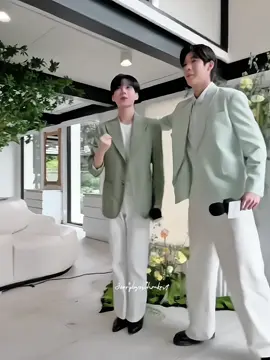 I love my parents so much #jimmyjimmoi #ohmkrit #domundi #jimmyohm #JimmyOhm    [credits to everyone in the video]