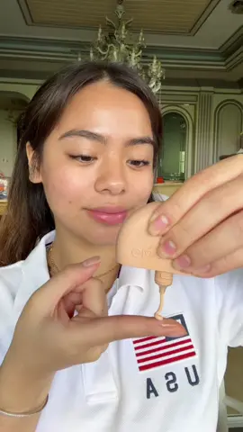 Glow never looked this natural. The Glad 2 Glow Skin Tint is here to make every day a good skin day. #skintint #g2gskintint #skintintmy #g2gmy