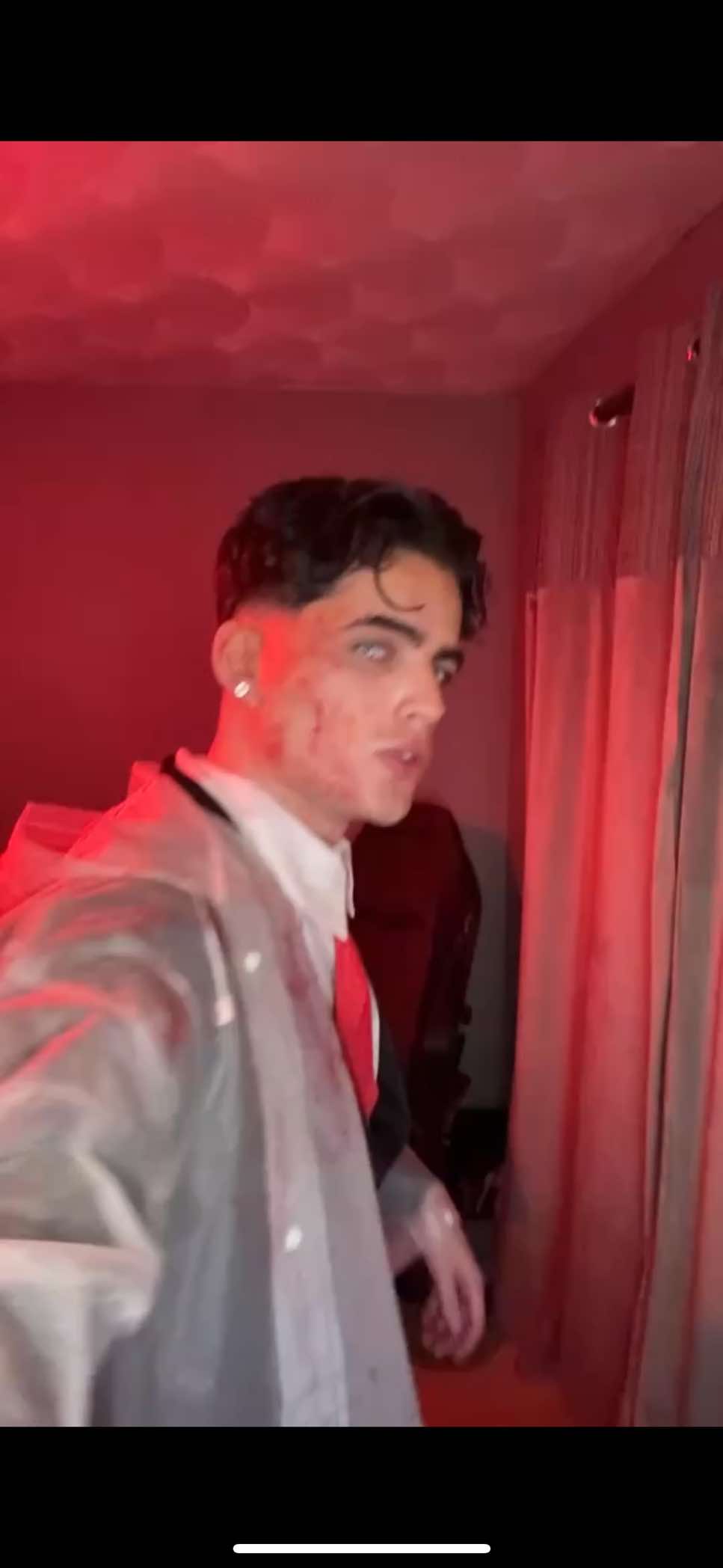 SCHTICK🔪🩸 #fyp #patrickbateman #spookyseason #halloweencostume  #halloweentransition 