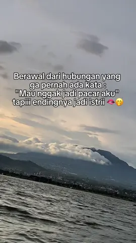 Team sat set langsung mau nggak jadi istri aku 🤏🏻😍🫵🏻 #suamiistri #hubungan #rumahtangga #fyp #xybca 