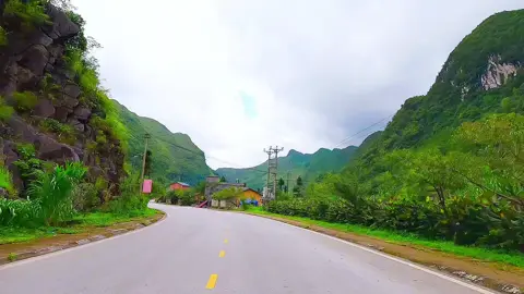 Hạnh phúc không nằm ở đích đến, mà là cách mình đối xử với chính mình trên hành trình đó… #phuot #canhdep #travel #touring #hagiang 