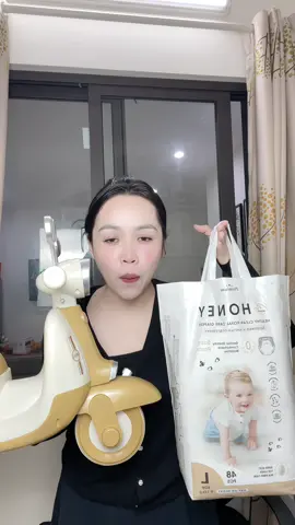 Honey kèm quà xịn #bimhoney #honeypremium #mevabe 