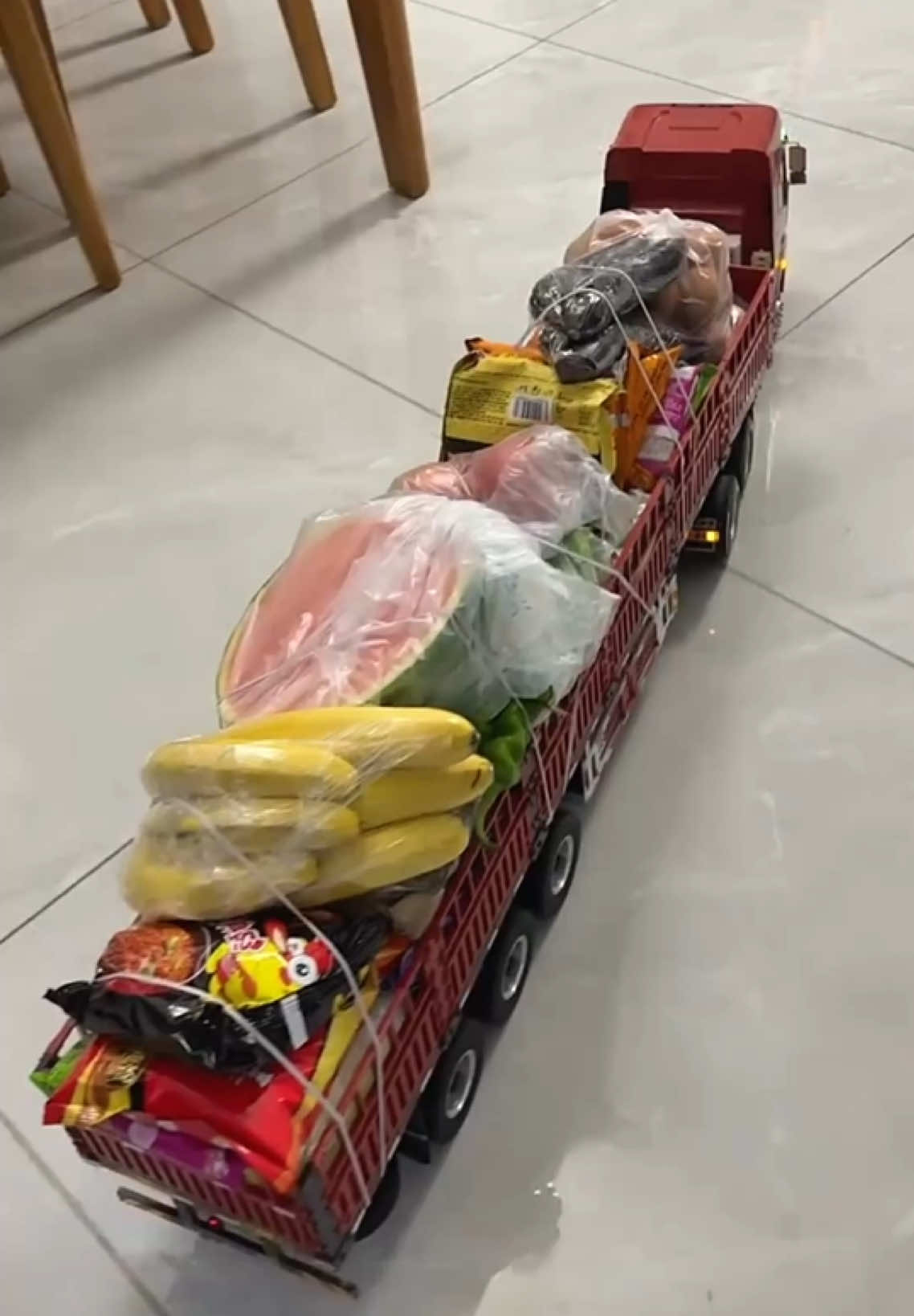 Small truck, big appetite 😋🚛💨 #trucktok #toytruck #minitruck #fyp #viraltruck 