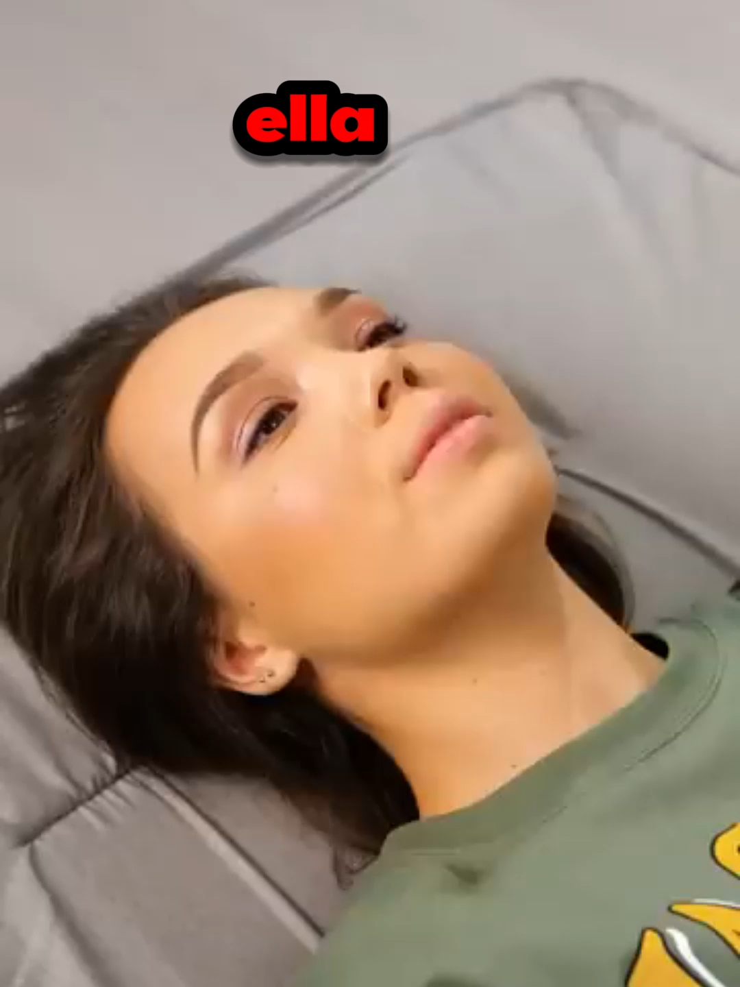 Historia completa en YouTube (YT: Relatos de Subforos) Ella dijo que trabajaría hasta tarde, pero en la historia de Instagram de su amiga aparecía besando a mi jefe. No discutí, solo reenvié el video a Recursos Humanos con el asunto ‘Relación inapropiada’. Al día siguiente, la empresa le envió su pago final y yo dormí como nunca.#reddit #reddithistorias #redditespañol #redditenespañol