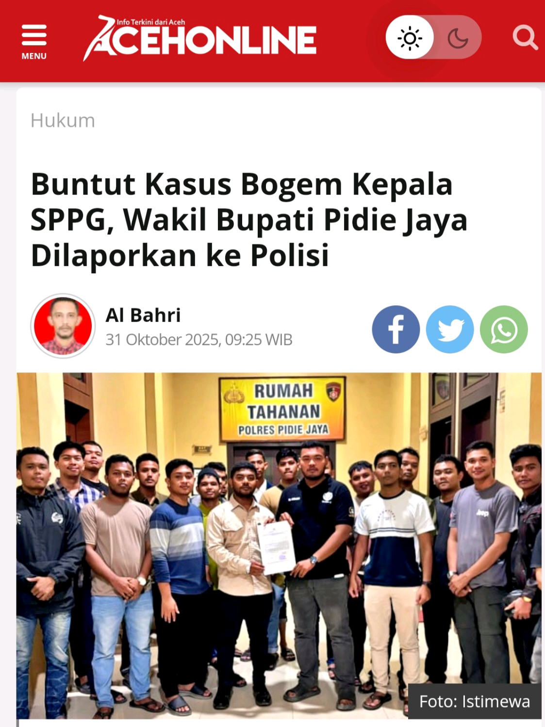 Update berita kasus pemukulan wakil bupati Pidie Jaya Dapatkan informasi lengkapnya di Acehonline.co #pemukulanwabubpidiejaya #pemukulankepaladapurmbg #makanbergizigratis  #wabubpidiejaya #pidiejaya 