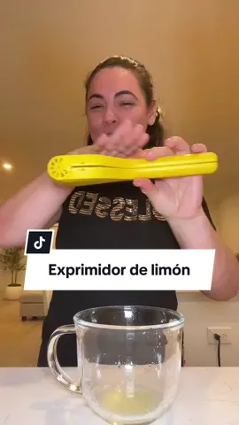 #kitchenhack #kitchentools #squeeze #juicersqueezer #aidy_hdez 