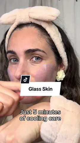Redness? Gone in 5 minutes!  Soothes & hydrates with Guaiazulene, Multi-Hyaluronic Acid & Vegan Collagen. 🎉 20% Off Launch Special until 10/31! #dewyjellypad #jellyskinpad #azulenepad #glassskin #koreanskincare @PONGDANG 