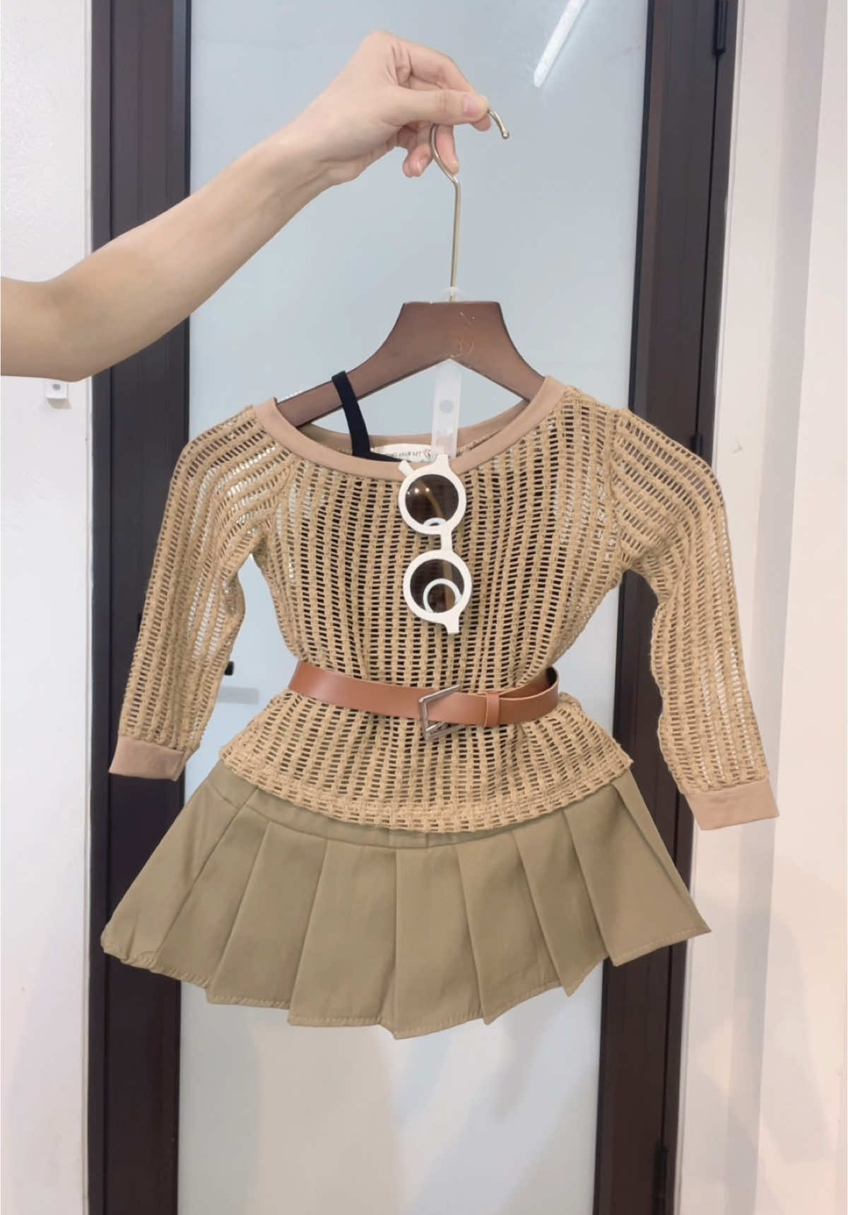 🌷 Set váy lưới xinh 4 chi tiết cho bé gái 🌷#thoitrangtreem #vayxinhchobe #xuhuongtiktok #sethottrend #phoidoxinh #outfit #setaovay #viralvideo #fyp #vayxinh #doxinhchobe #xuhuong 