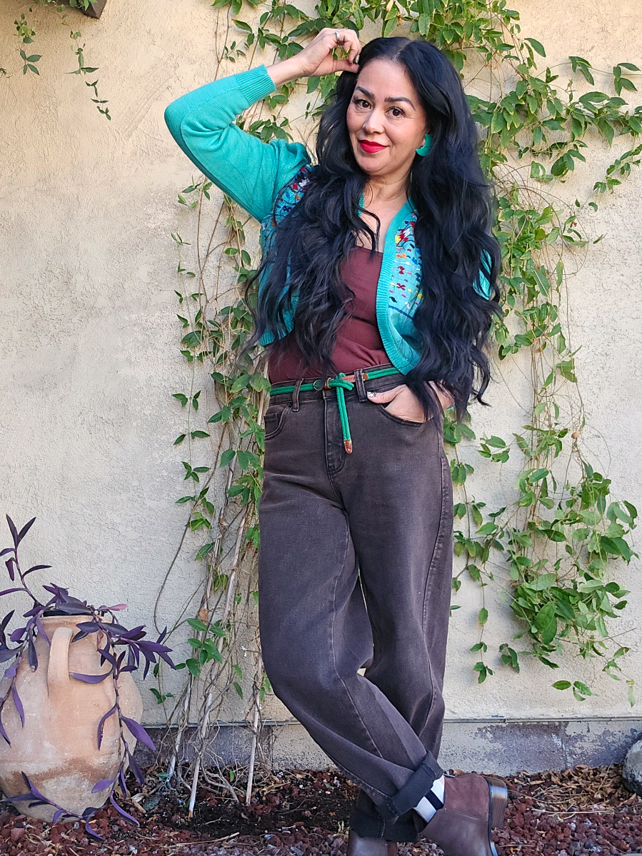 #thriftfinds never disappoint ✨️ pants: @Walmart Booties: @Cole Haan Belt: @Armani Exchange #OOTD #lookoftheday #thrifted #over40fashion 