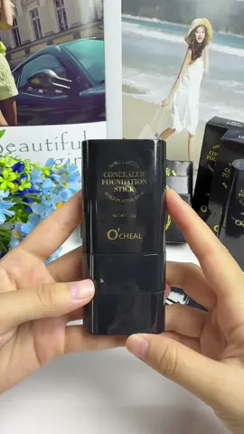 Flawless skin in seconds! This 2-in-1 foundation + concealer stick gives you smooth, lightweight coverage with a built-in brush for easy blending. Perfect for on-the-go touch! #MakeupHack  #FlawlessSkin #FoundationStick #foundationandconcealer #fyp