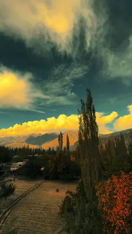 ہمارے بخت میں محرومیوں کے گھاؤ اتنے ہیں، کہ ہمیں خوشیوں پہ ہنسنے کا سلیقہ تک نہیں آیا ...💔🥺