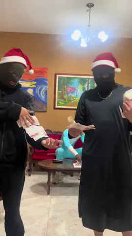 Más de ahí!! ❄️🎃 Seguimos hasta martess!! #masdeahi #topboy #trap #halloweenlook 