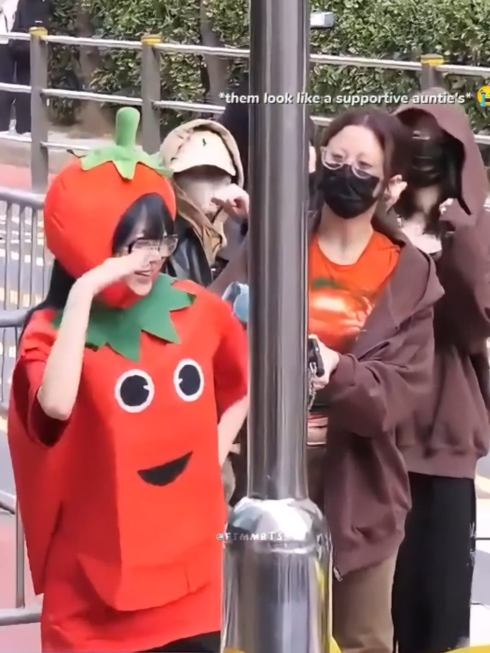 they're so cute 😭 #르세라핌 #lesserafim #foryou 