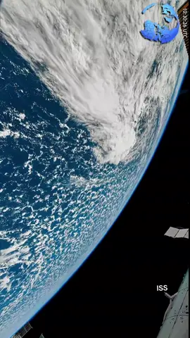 look at this view friend 😊🤩#ISS #space5600 #foryou #foryoupage #usa 