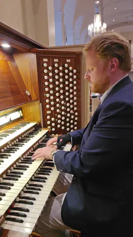 Replying to @loraineatkinson1 this is one of the good ones... #organtok #titanic 