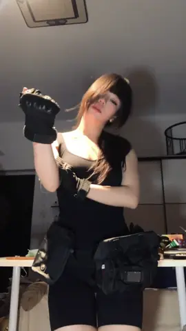 战斗力很强的样子 #末日 #麻辣女兵 #万圣节 #trending #fyp dc: @DAYANA 