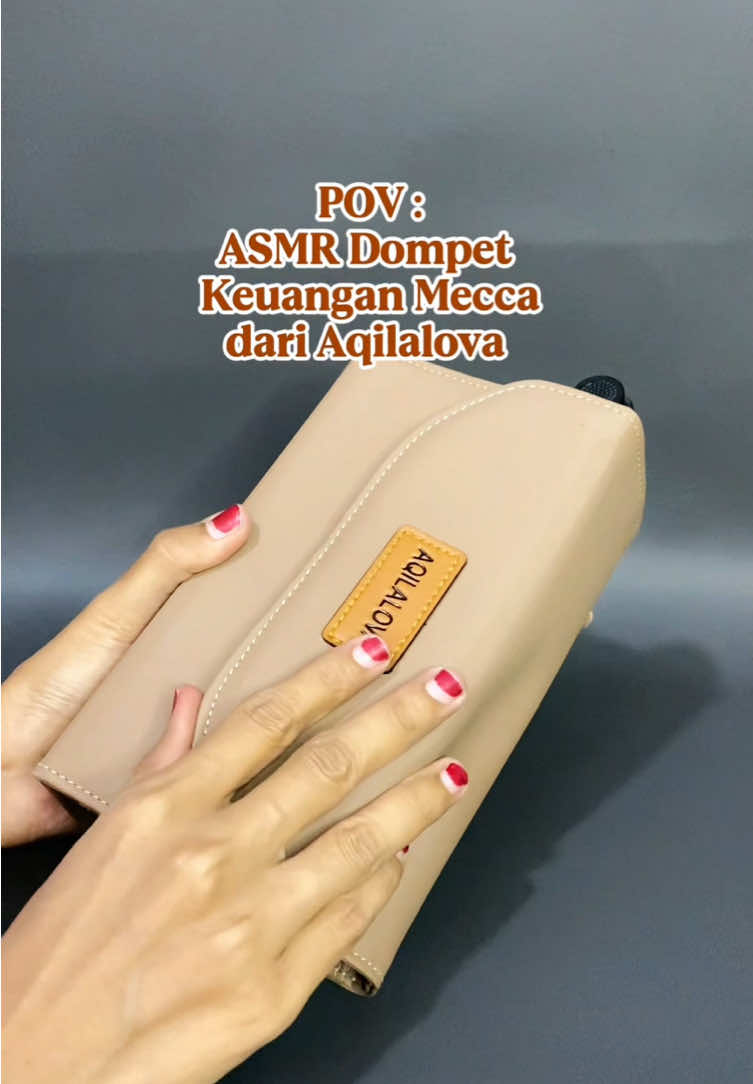 Satisfying banget gak sih 😍 ASMR apa lagi nih kira-kira? 😃 #asmr #dompetaqilalova #dompetwanita #dompetkeuangan #dompetpengaturkeuangan 