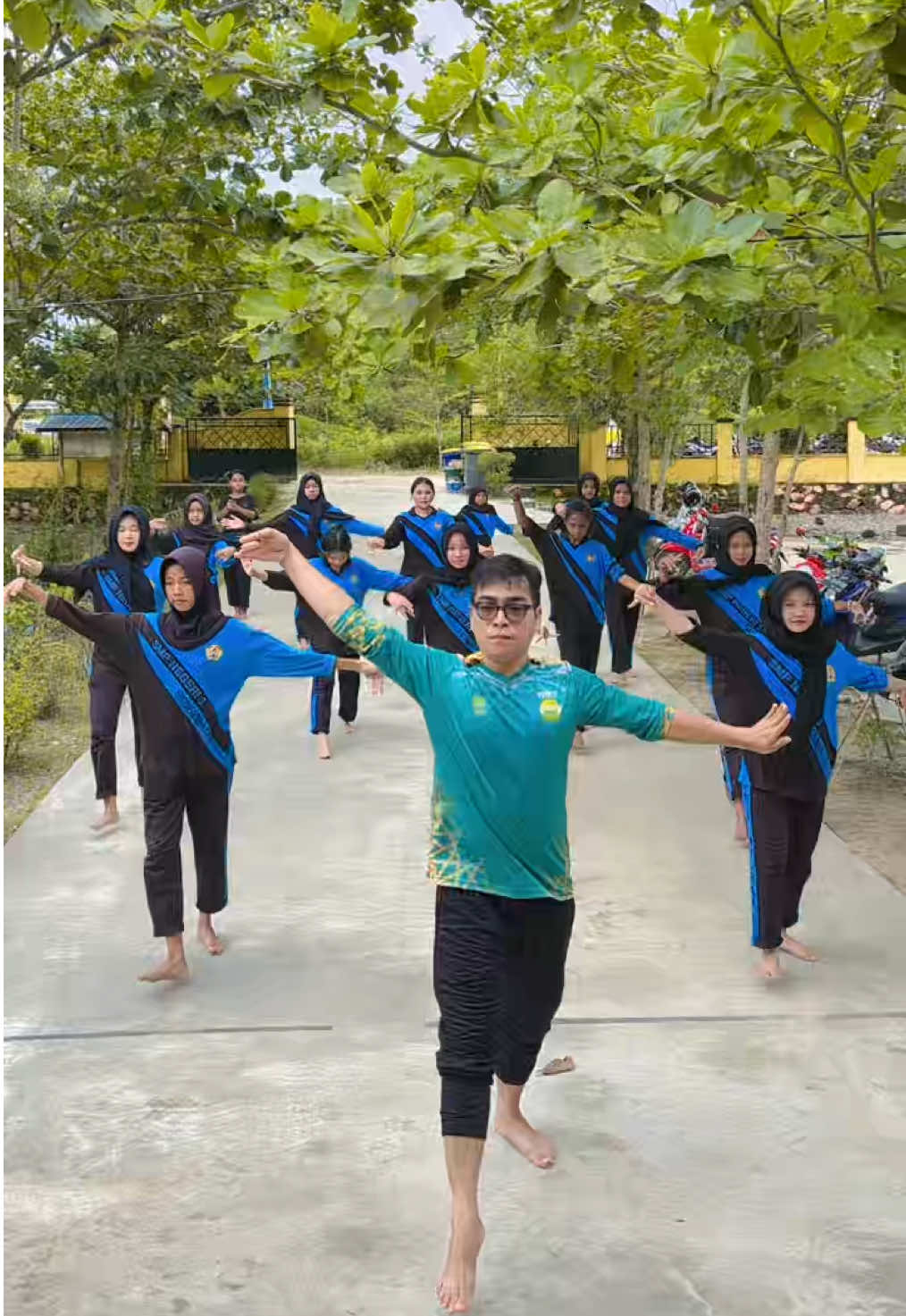 Ekskul Tari @SMPN 3 Sukamara ….