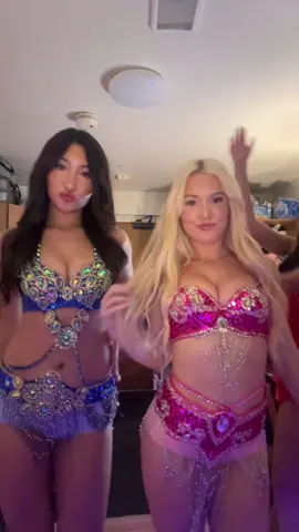 Halloweekend night 1 #vegasshowgirl 