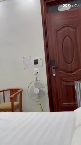 2 lơ tối đi thuê nhà nghỉ ăn mảnh rồi nha h đã thấy khổ làm ở mưa chưa 2 e#cuoimoingay 