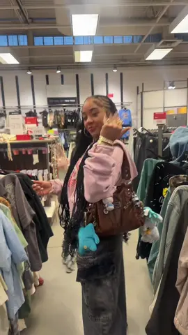 Follow me #fyp #viral 