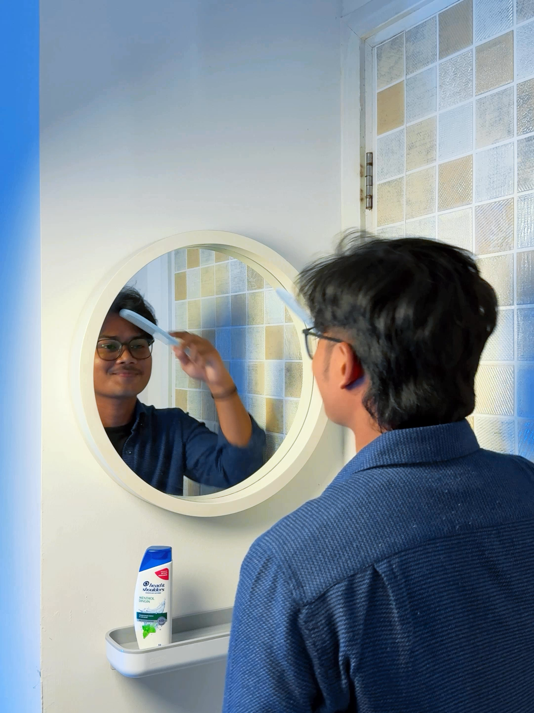 Gimana nggak oke? Rambut udah #BebasKetombeBerhariHari berkat keramas pakai Head & Shoulders 😏 Ketombe basah? Langsung cau! 💦