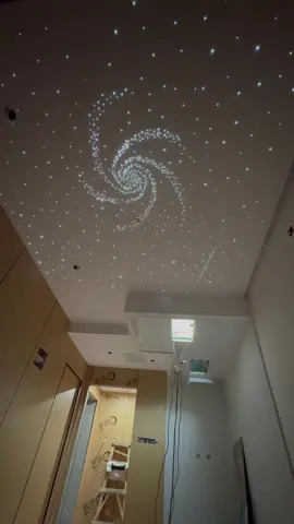 Không cần ra ngoài ngắm sao — vì sao đã ở ngay trên trần nhà 🌌” #trầnnhàsao #trầnsao #trầnbầutời #trầnngânhà #trầnled   