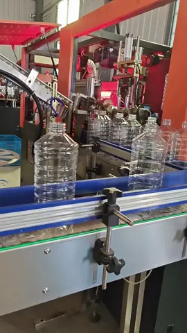 One out two bottle blowing machine#Machinery and equipment manufacturing#Fully automatic bottle blowing machine