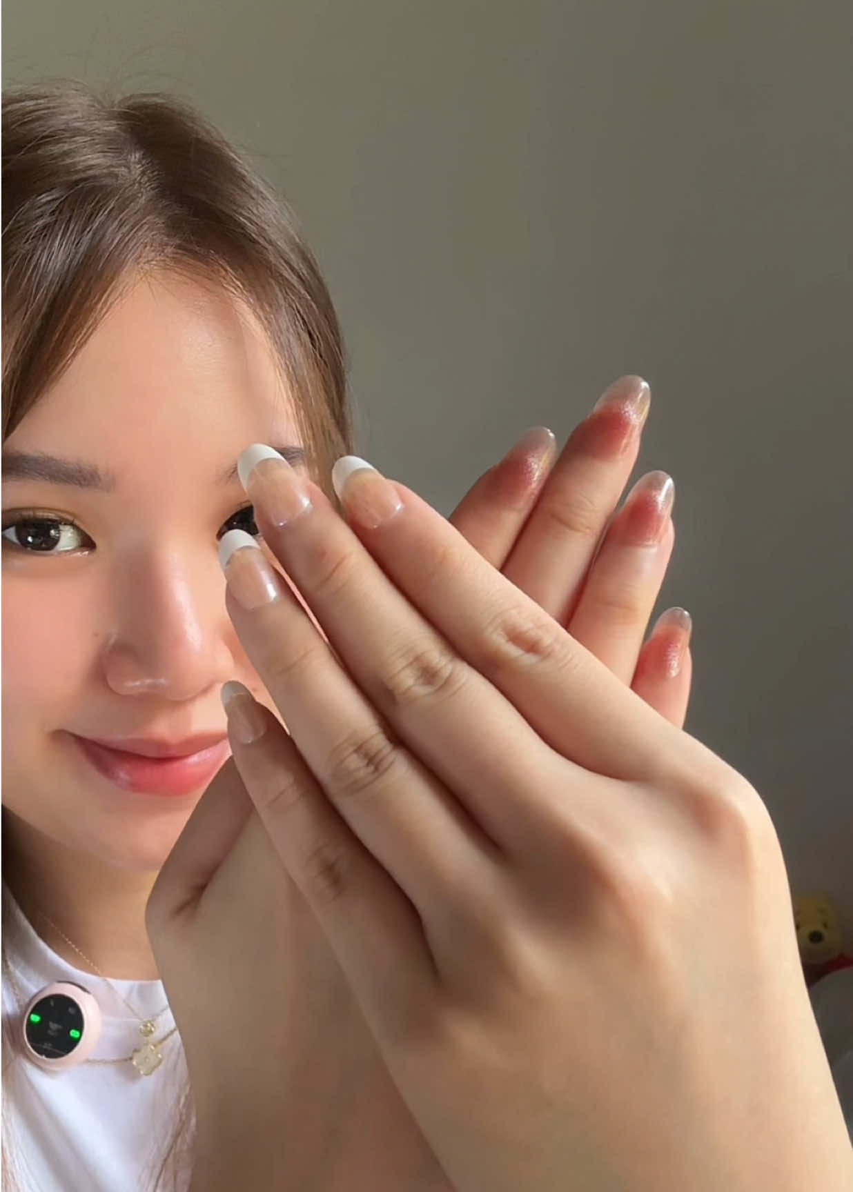 Siapa sangka lemnya sekuat itu woii, bisa buat culek matanya jule kali ya 👀  @Ezenails #pressonnails #ezenails #kukupalsu #tiktokshopfinds 