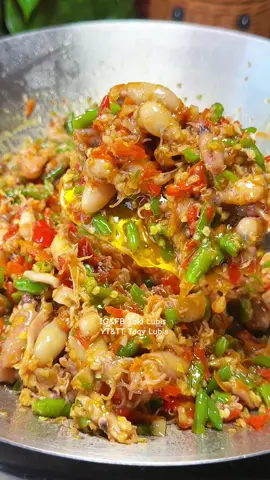 Cumi geprek Wajib masak nasi yang  banyak lagi gess ini enak banget banget 🫵🥰 BTW untuk Cumi Asin nya aku beli disini gess  IG @ikandarilaut wa 0853 57235896 Ikan asin nya fresh dan banyak varian nya  Ada cumi asin ikan asin rebus (ikan cue )ikan teri, teri nasi medan dll   jangan lupa di Co yaaa 😊 #masakanrumahan #masakansederhana #fyp #masakansimple #masakanindonesia 