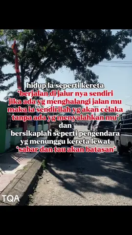 hidup akan berat jika standar kebahagiaan mu kau bandingkan dgn orang lain #katakatastorywa_ #fypシ゚ #followers😘thanku🙏🙏❤️❤️❤️ 