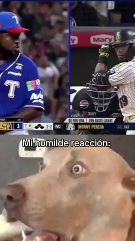 Tiburones de La Guaira logró sacar este impresionante triple play para eludir la amenaza de bases llenas de Leones y salir ilesos. ¡Sin duda alguna, la jugada de la jornada! Cortesía: IVC - BéisbolPlay #LVBP #leonesdelcaracas #tiburonesdelaguaira inspo: @hola_soyden_ 