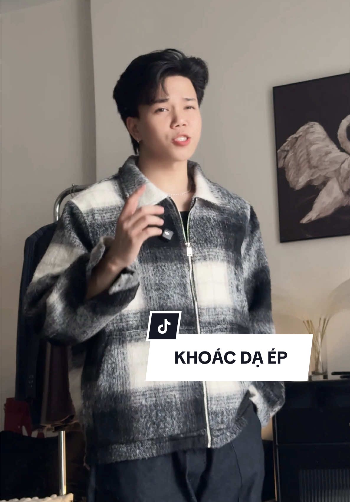 Mấy nay mưa lạnh nhỉ #babyboymacgi #hoangbareview #aokhoac 