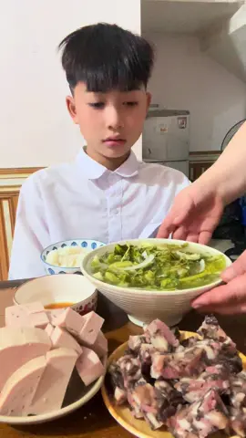 Cơm trưa  #xuhuongtiktok  #ChuHien 