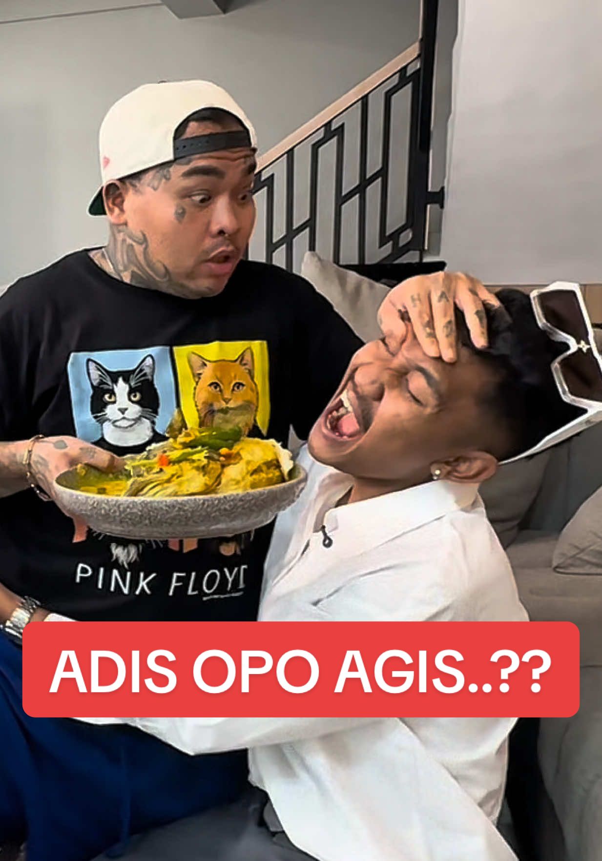 KEPALA IKAN KONFLIK…!!! agis atau adis..??? @b.blek_ awakmu kudu tanggung jawab.  LEK KON MILIH AGIS OPO ADIS REK..???