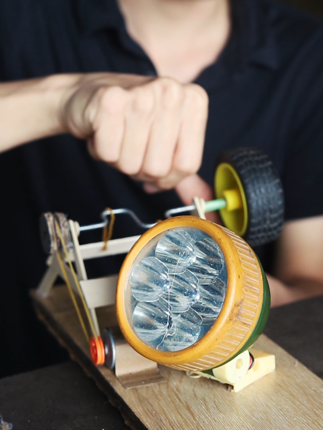 Thay bánh đà cho động cơ vĩnh cửu - Điện miễn phí 🤔👀 #stem #dongcovinhcuu #DIY #mienphi 