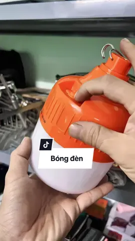 Bóng đèn tích điện khá tiện dụng. #bongden #bongdentichdien 