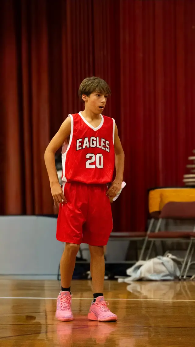 Just a SAHM here… so I got a shitty little camera (canon rebel t5i) with some shitty little lenses (55-250 & 18-55). Or maybe I just need help with settings? I can’t drop 💰 on a 70-200 rn or a better camera with better shutter speed. Just need help with shooting indoor sports. Side note, I’m not trying to be a professional 🤣 legit just want to take pics of my kiddos. #canon #sportsphotography 