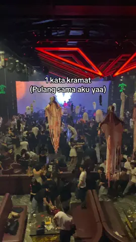 Buahaya pollll😭 #malang #mahasiswamalang #halloween #oddete #bungkus 